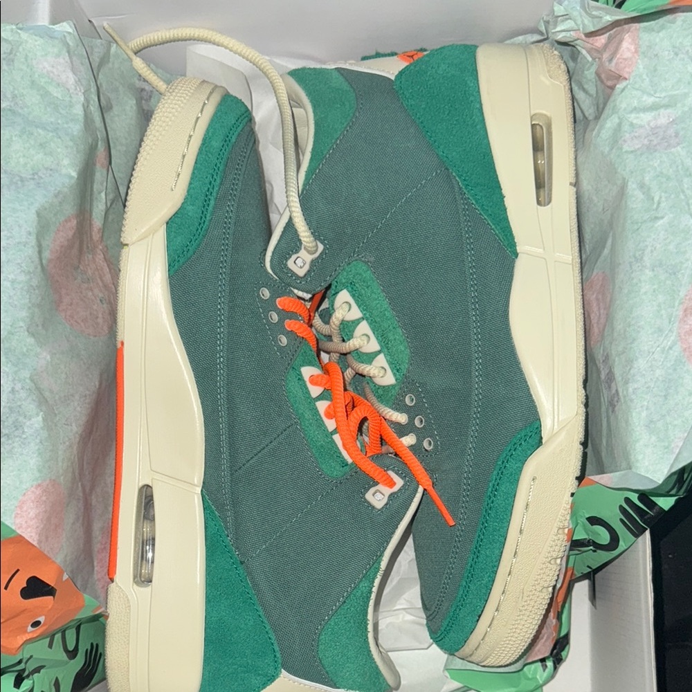 Air Jordan 3 Nina Chanel